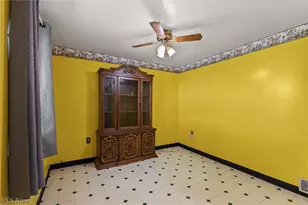 263 Walker Manor Circle, Colliers, WV 26062 - Photo 9