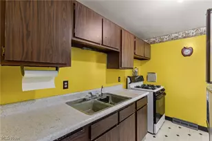 263 Walker Manor Circle, Colliers, WV 26062 - Photo 7