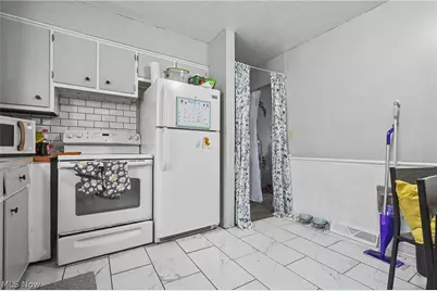 639 Fulmer Avenue, Akron, OH 44312 - Photo 9