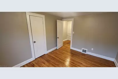 1353 Avondale, South Euclid, OH 44121 - Photo 17