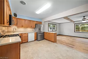 795 Tarry Ln, Amherst, OH 44001 - Photo 11