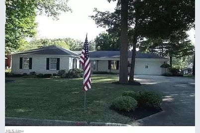 1120 W Milton Street, Alliance, OH 44601 - Photo 1