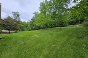 67480 Plum St, Bridgeport, OH 43912 - Photo 3