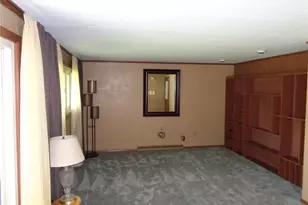 6105 Parknoll St SW, Massillon, OH 44646 - Photo 7