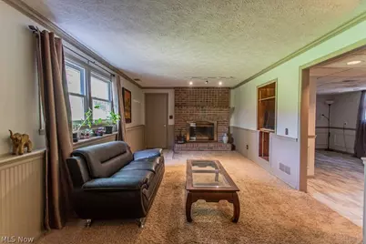 8523 Sleepy Hollow Drive NE, Warren, OH 44484 - Photo 15