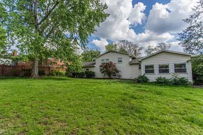8523 Sleepy Hollow Drive NE, Warren, OH 44484 - Photo 35