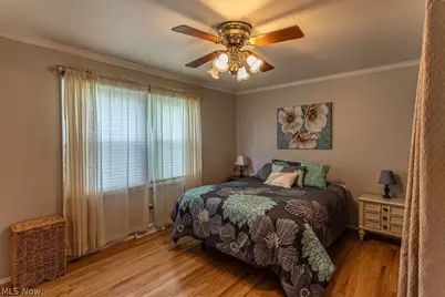 8523 Sleepy Hollow Drive NE, Warren, OH 44484 - Photo 17