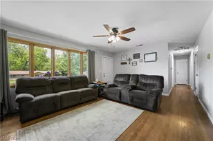 1356 Glennview St NE, Canton, OH 44721 - Photo 7