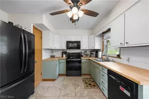 1356 Glennview St NE, Canton, OH 44721 - Photo 11