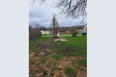1413 Beckett Avenue, Cambridge, OH 43725 - Photo 9