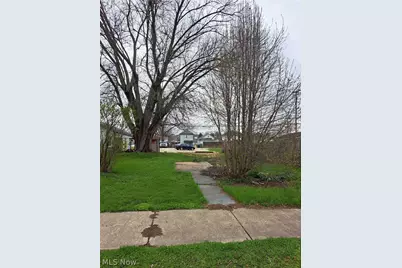1413 Beckett Avenue, Cambridge, OH 43725 - Photo 3