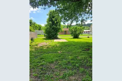 1413 Beckett Avenue, Cambridge, OH 43725 - Photo 7