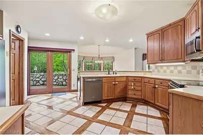 1012 Cloverdale Circle NE, Massillon, OH 44646 - Photo 15