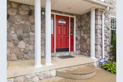 1012 Cloverdale Circle NE, Massillon, OH 44646 - Photo 5