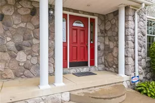1012 Cloverdale Cir NE, Massillon, OH 44646 - Photo 5