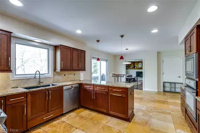 2295 Woodpark Road, Akron, OH 44333 - Photo 15