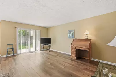 5653 Gateway Lane, Brook Park, OH 44142 - Photo 15