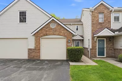 5653 Gateway Lane, Brook Park, OH 44142 - Photo 1