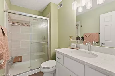 5653 Gateway Lane, Brook Park, OH 44142 - Photo 19