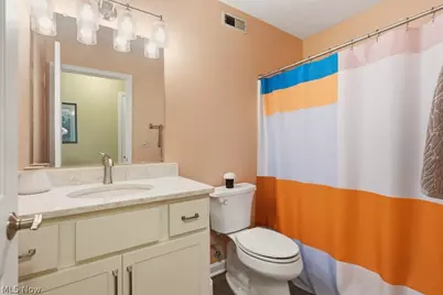 5653 Gateway Lane, Brook Park, OH 44142 - Photo 23