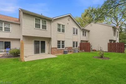 5653 Gateway Lane, Brook Park, OH 44142 - Photo 27