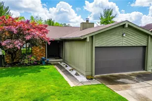 1054 Terrace Ct, Zanesville, OH 43701 - Photo 1