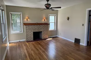 204 E Baird Ave, Barberton, OH 44203 - Photo 3