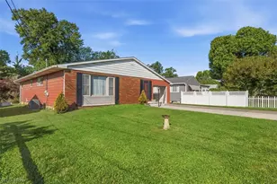 146 Riverview Dr, Marietta, OH 45750 - Photo 3