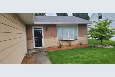 157 Hemlock Drive, Elyria, OH 44035 - Photo 3