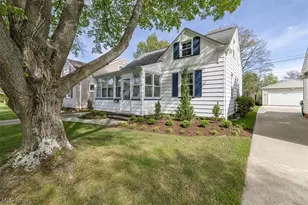 12329 Darlington Ave, Garfield Heights, OH 44125 - Photo 25