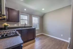 12329 Darlington Ave, Garfield Heights, OH 44125 - Photo 9