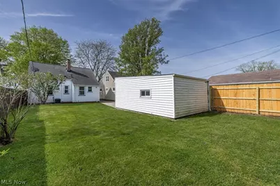 12329 Darlington Avenue, Garfield Heights, OH 44125 - Photo 21