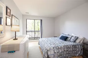 1105 Canyon View Rd, Sagamore Hills, OH 44067 - Photo 17