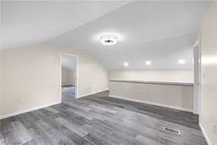 3229 W 52nd St, Loveland, OH 44102 - Photo 19