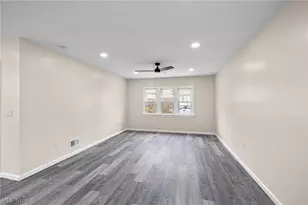 3229 W 52nd St, Loveland, OH 44102 - Photo 13