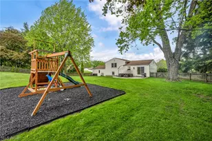 1044 Tumbleweed St NE, Uniontown, OH 44685 - Photo 29