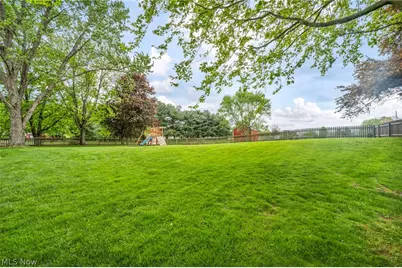 1044 Tumbleweed Street NE, Uniontown, OH 44685 - Photo 33