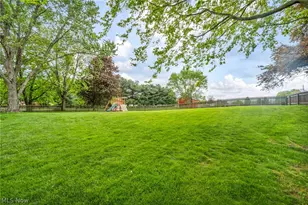 1044 Tumbleweed St NE, Uniontown, OH 44685 - Photo 33