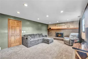 1044 Tumbleweed St NE, Uniontown, OH 44685 - Photo 17