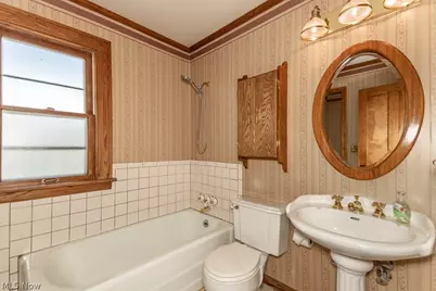 17709 Crestland Road, Loveland, OH 44119 - Photo 33
