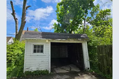 931 Yellowstone Road, Loveland, OH 44121 - Photo 5