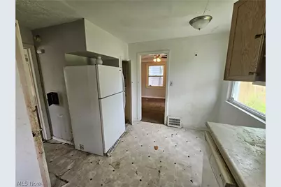 931 Yellowstone Road, Loveland, OH 44121 - Photo 37