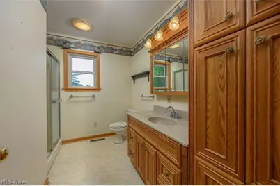 905 Pineview Avenue SE, North Canton, OH 44720 - Photo 27