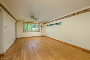 905 Pineview Ave SE, North Canton, OH 44720 - Photo 9