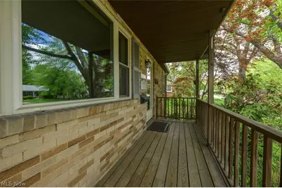 905 Pineview Avenue SE, North Canton, OH 44720 - Photo 3