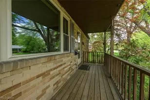 905 Pineview Ave SE, North Canton, OH 44720 - Photo 3