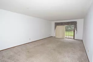 810 Southwestern Run, Poland, OH 44514 - Photo 5
