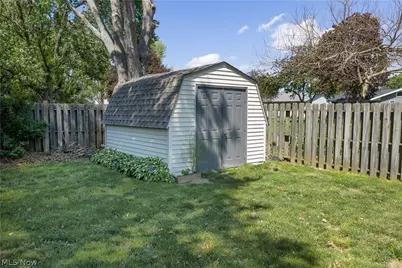 1453 3rd Street SE, New Philadelphia, OH 44663 - Photo 9
