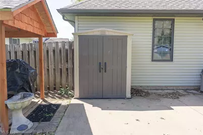 1453 3rd Street SE, New Philadelphia, OH 44663 - Photo 11