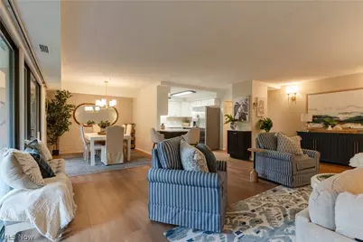 935 Canyon View Road #202, Sagamore Hills, OH 44067 - Photo 7